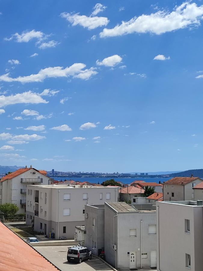 Top Floor Apartment With Sea View Kaštela エクステリア 写真